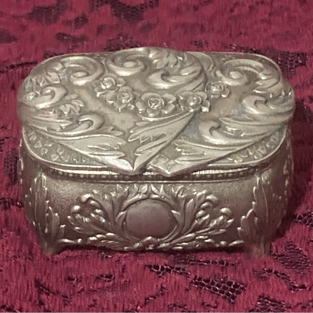 Silver Japanese Hinged Vintage Trinket Box